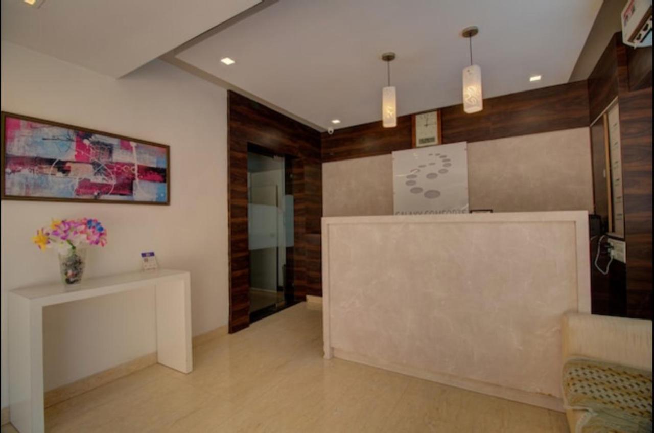 Hotel Galaxy Comforts Mumbai  Buitenkant foto